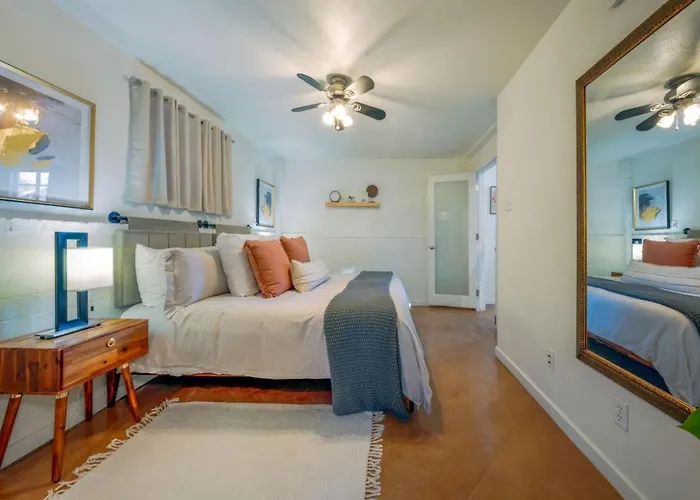 Central, 1 Bedroom 1 Ba, Fenced, Cozy, Tucson
