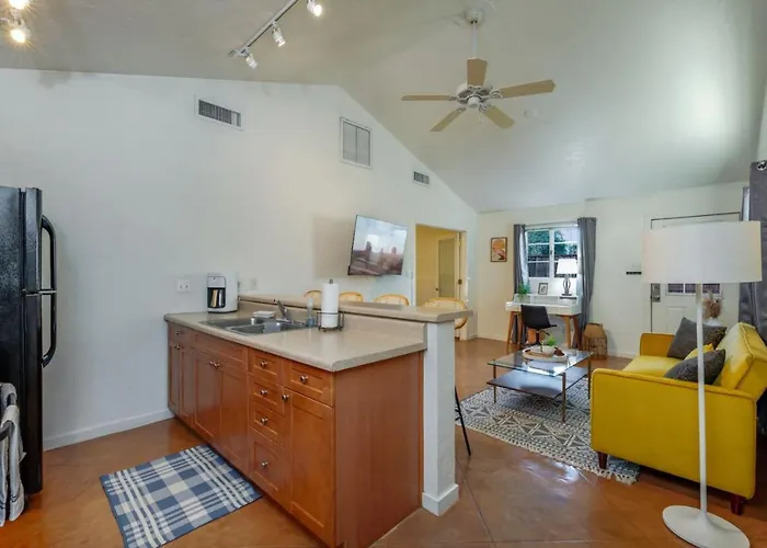 Central, 1 Bedroom 1 Ba, Fenced, Cozy, Tucson